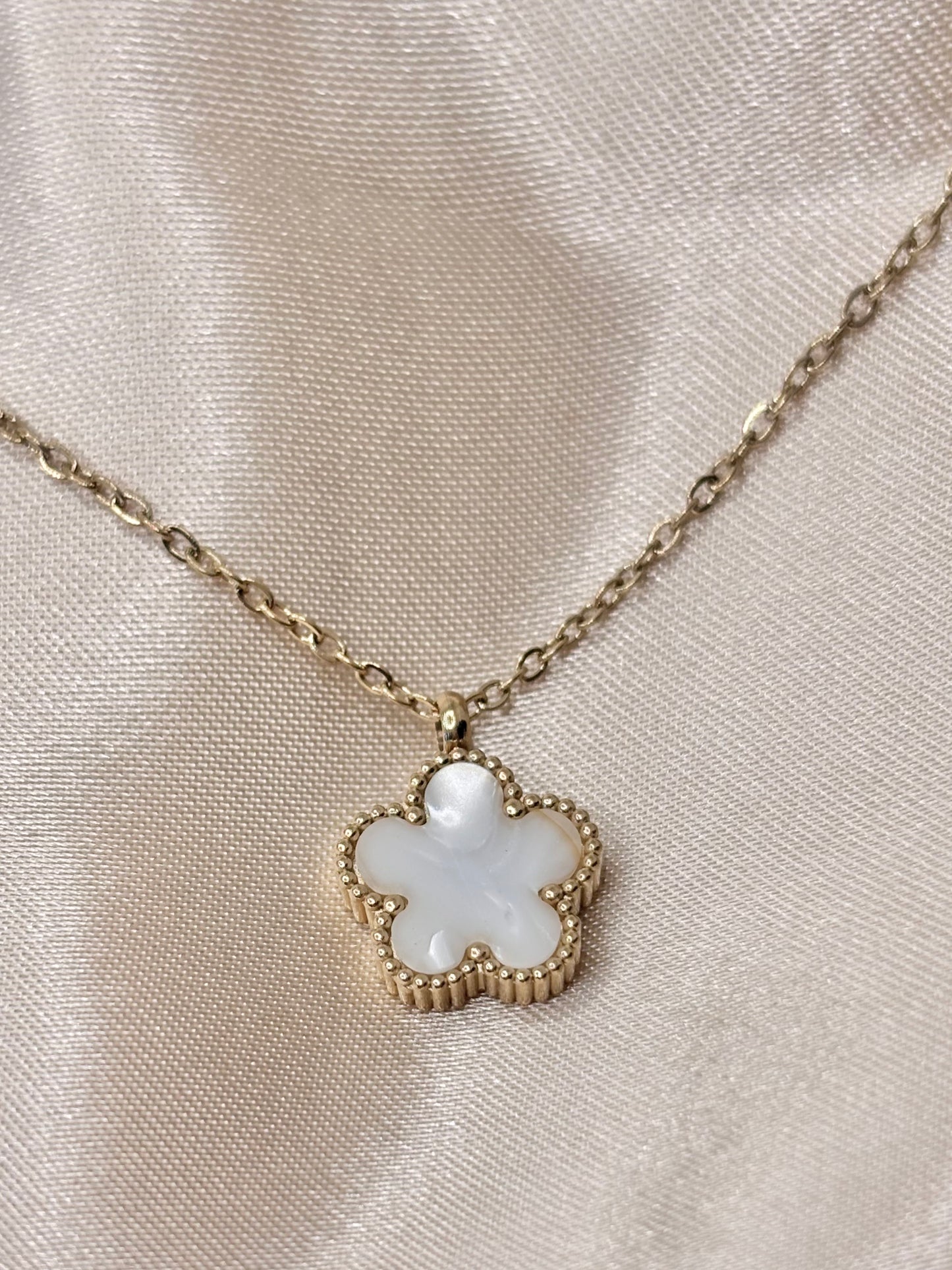 White Floral Pendant & Necklace