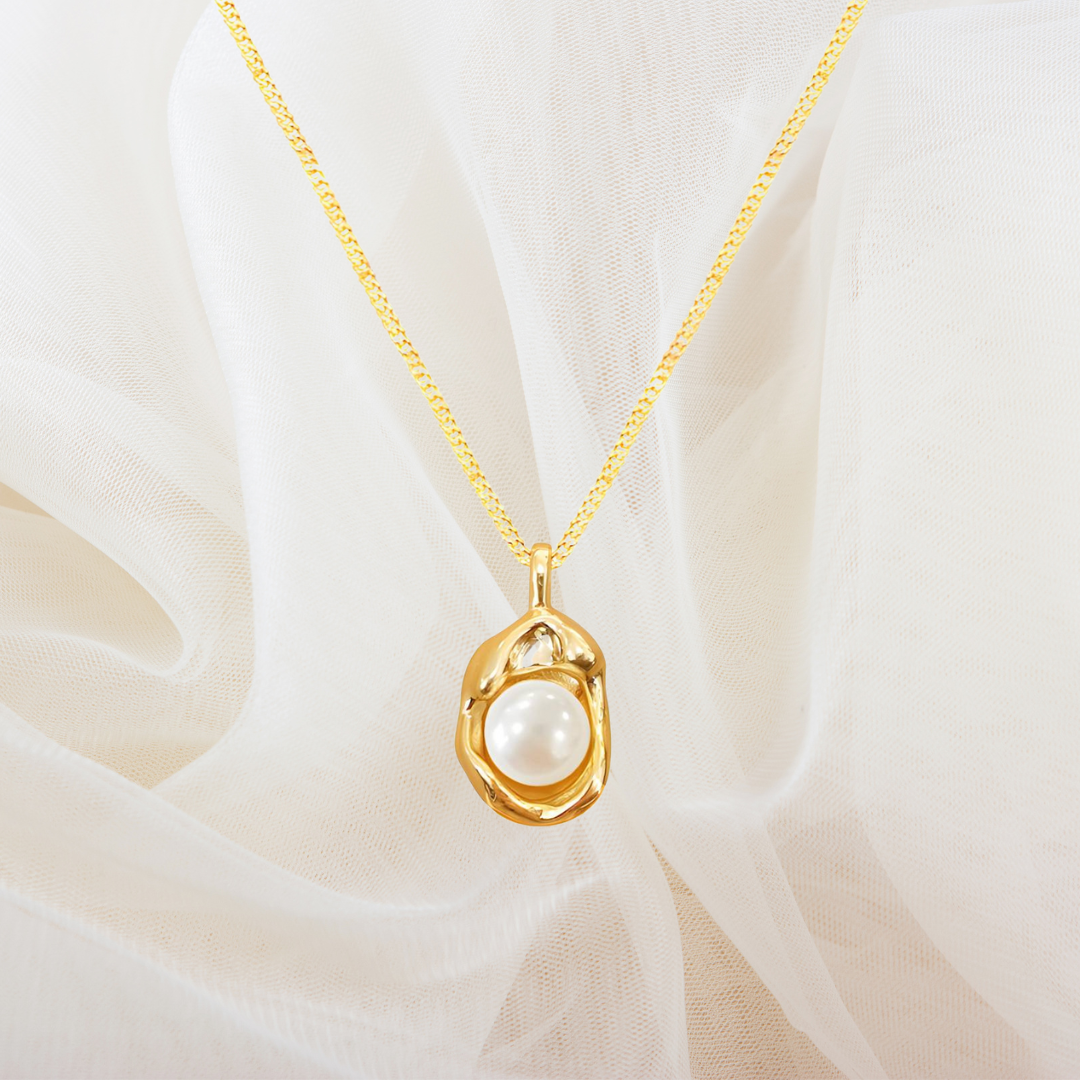 Aurora Pearl Necklace & Pendant